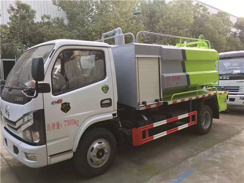 國(guó)六東風(fēng)小多利卡清洗吸污車兩用車清水箱2方，污水4方