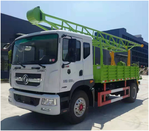 東風(fēng)多利卡D9鉆機鉆井車圖片配置介紹