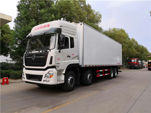 國(guó)五東風(fēng)天龍前四后八廂長(zhǎng)9.4米冷藏車(chē)燃油達(dá)標(biāo)已公示