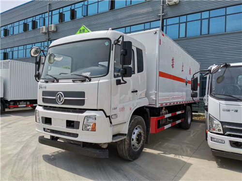 東風(fēng)天錦8類腐蝕性物品廂式運(yùn)輸車，環(huán)保，燃油齊全，歡迎預(yù)訂