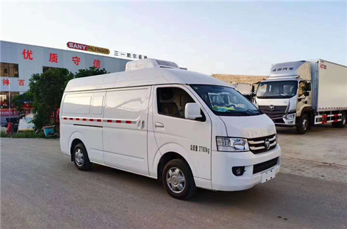 國(guó)六福田G7面包冷藏車匹配沈陽(yáng)航天三菱160馬力汽油發(fā)動(dòng)機(jī)，容積5.8方