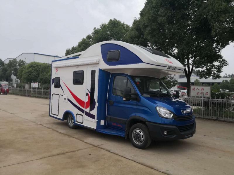 依維柯C型歐勝旅居房車，是實現(xiàn)您 “生活中旅行，旅行中生活”