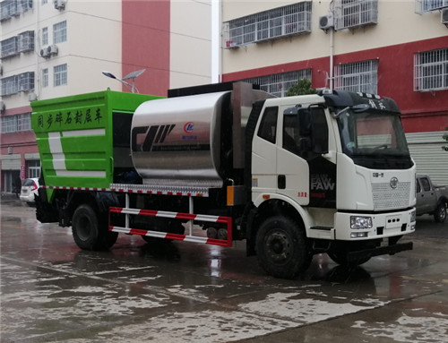 解放15方同步碎石封層車(chē)圖片參數(shù)介紹