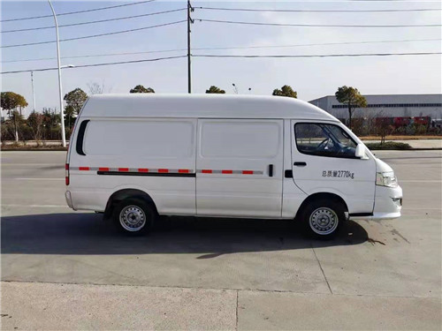 廈門金旅經濟性冷藏車.容積大配置豐富價格實惠！