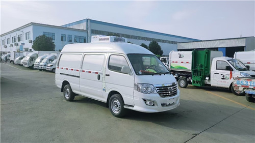 比克新能源純電動(dòng)冷藏車極智冷藏、一路領(lǐng)鮮可上京牌