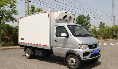 開瑞優(yōu)勁T70L國六3.22米冷藏車，短途運(yùn)輸是個(gè)不錯(cuò)的選擇