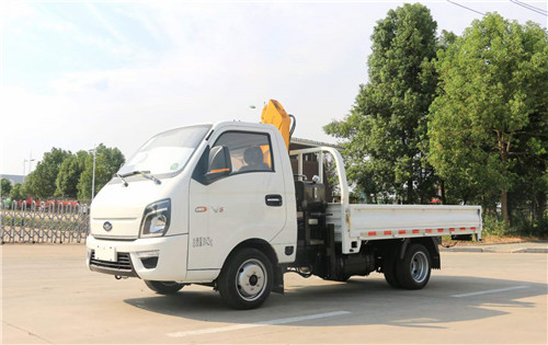 唐駿國(guó)六藍(lán)牌隨車吊，藍(lán)牌微型隨車吊的領(lǐng)導(dǎo)者
