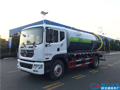 國六東風D9吸污車現(xiàn)車一臺匹配康明斯6方230馬力發(fā)動機