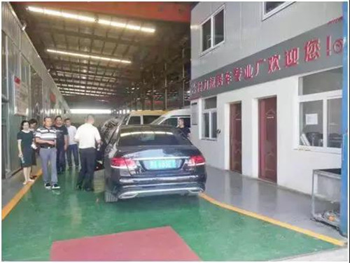 武漢天河機(jī)場(chǎng)孟總對(duì)軍運(yùn)會(huì)專用接待乘用車定制改裝提了一些期望，要求中標(biāo)方在生產(chǎn)改裝中，提高認(rèn)識(shí)，嚴(yán)格標(biāo)準(zhǔn)，重視質(zhì)量，向北京奧運(yùn)會(huì)專用車的標(biāo)準(zhǔn)看齊，將此項(xiàng)訂單當(dāng)成一項(xiàng)政治任務(wù)來(lái)完成，以滿足國(guó)賓級(jí)的乘用要求。
