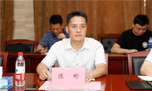 本期頭條：以國六切換為戰(zhàn)略抓手，程力繼續(xù)領(lǐng)跑全國專用車市場----國內(nèi)兩大商用車主機供應(yīng)商聯(lián)袂助推程力汽車領(lǐng)先國六專汽制造行業(yè)