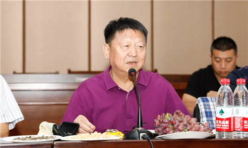 董事長(zhǎng)程道國講道，希望大家珍惜我們國家來之不易的和平建設(shè)最幸福的時(shí)代，一定要奮發(fā)有為，戒驕戒躁砥礪前行，為程力公司的未來和舟共濟(jì)共創(chuàng)美好。