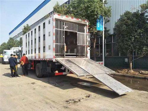 東風(fēng)天錦雛禽運(yùn)輸車 東風(fēng)天錦雛禽運(yùn)輸車