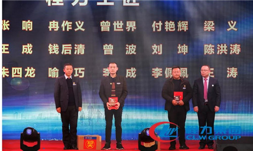 這一年年，公司黨委、工會圍繞經(jīng)濟建設(shè)中心，加強黨員思想政治教育，組織開展困難職工慰問、幫扶、員工教育、崗位培訓(xùn)、勞動競賽等活動。在七一前夕，組織黨員干部赴湖南韶山重溫入黨誓詞、接受紅色教育，參與慶“七一”暨新曾都區(qū)成立10周年歌詠晚會，開展黨員學(xué)習(xí)活動日等活動。