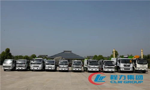  程力吊裝壓縮垃圾車專業(yè)廠，以科技創(chuàng)新為先導(dǎo)，吊裝壓縮垃圾車系列產(chǎn)品一舉成為網(wǎng)紅產(chǎn)品。