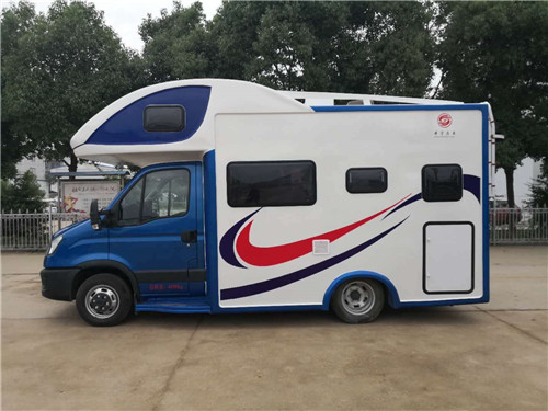 依維柯C型歐勝旅居房車，是實現(xiàn)您 “生活中旅行，旅行中生活”的車型 (6).jpg