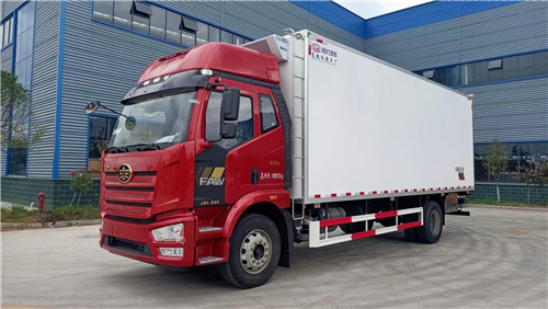 國六解放J6L精英版7.5米冷藏車，10噸國六冷藏車