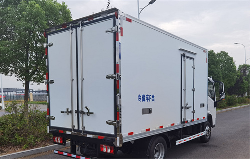 國六陜汽商用翼9 藍(lán)牌冷藏車 150馬力  國六陜汽商用翼9 藍(lán)牌冷藏車 150馬力