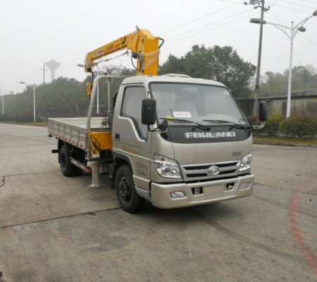 福田時代金剛隨車起重運(yùn)輸車