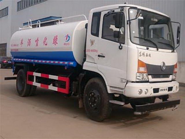 東風(fēng)嘉運(yùn)綠化噴灑車(chē)